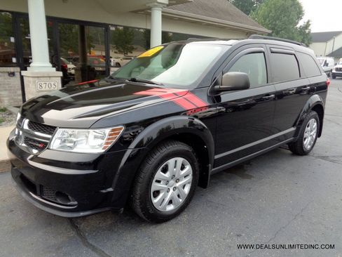 Used 2015 Dodge Journey SE w/ Flexible Seating Group AWD/4WD image 1