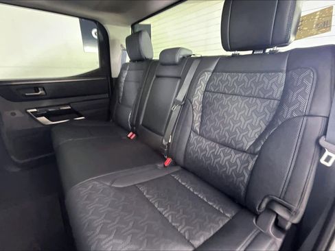 Used 2024 Toyota Tundra Limited image 19