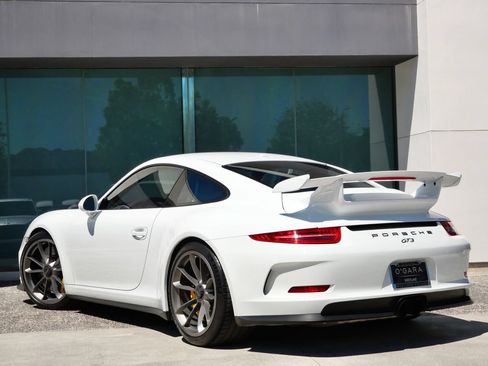 Used 2014 Porsche 911 GT3 RWD image 6