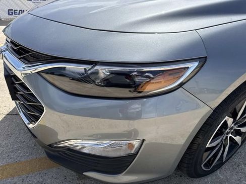 Used 2024 Chevrolet Malibu RS FWD image 3