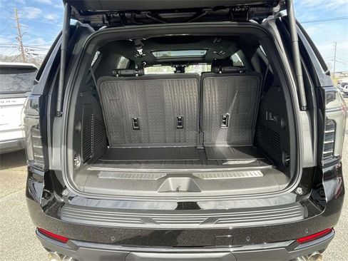 New 2026 Chevrolet Tahoe Z71 w/ Z71 Off-Road Package image 3