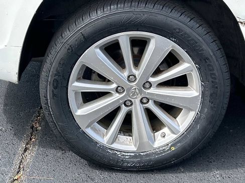 Used 2010 Toyota Highlander Limited AWD/4WD image 9