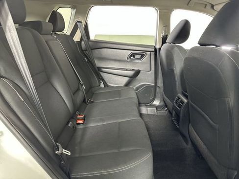 Used 2024 Nissan Rogue S AWD/4WD image 28
