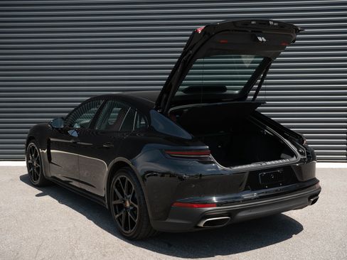 Certified 2024 Porsche Panamera 4 AWD/4WD image 32