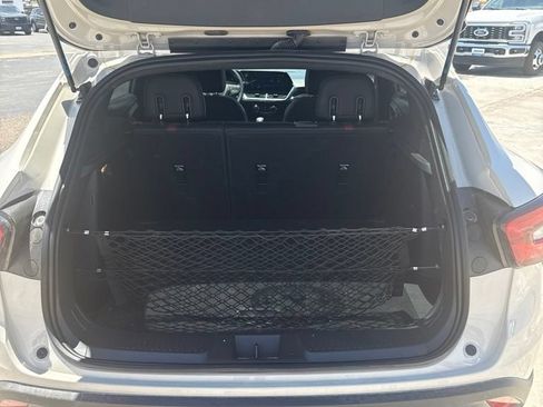 Used 2026 Chevrolet Trax RS w/ Sunroof Package FWD image 13