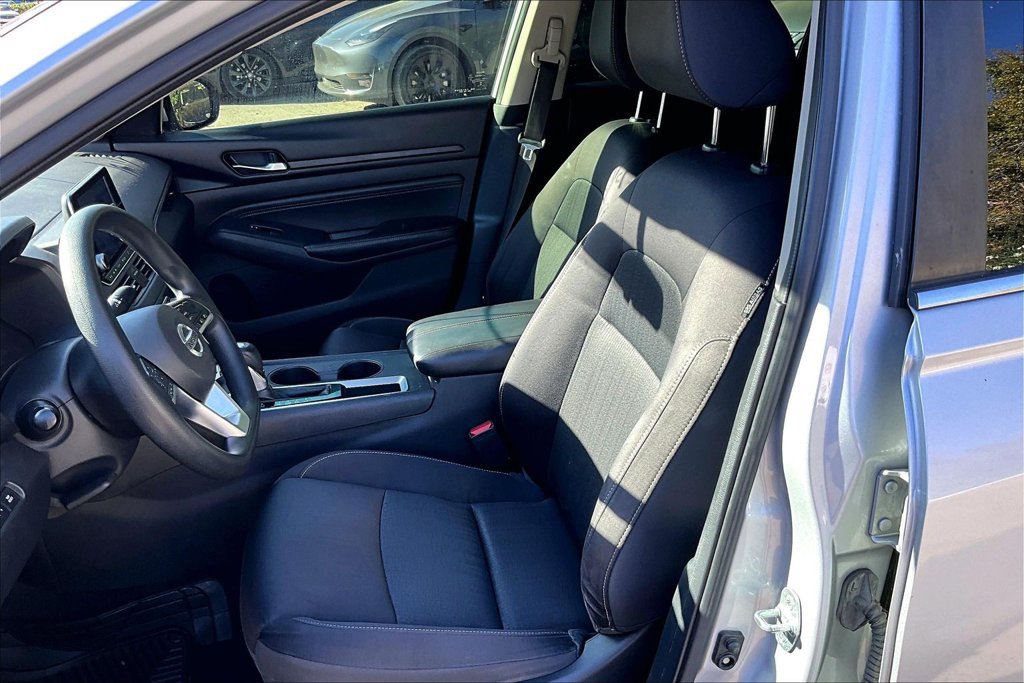 Used 2019 Nissan Altima 2.5 S FWD image 9