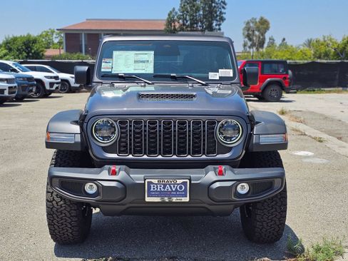 New 2026 Jeep Wrangler Unlimited Rubicon AWD/4WD image 2