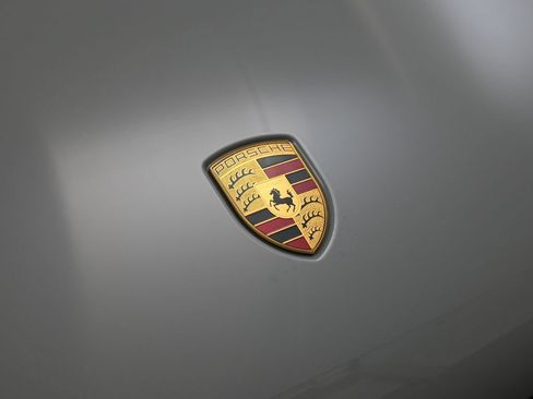 Certified 2026 Porsche Macan AWD/4WD image 13