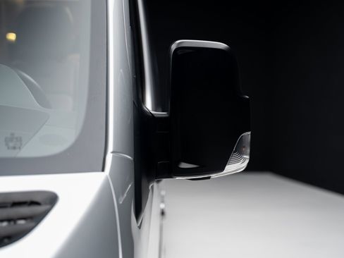 Used 2021 Mercedes-Benz Sprinter 3500 image 14