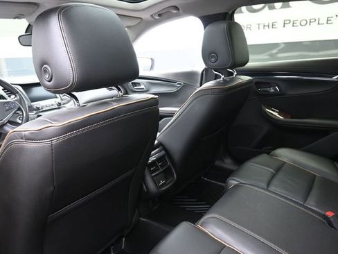 Used 2015 Chevrolet Impala LTZ image 23