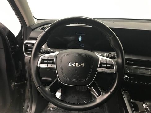 Used 2024 Kia Telluride S w/ S Sunroof Package image 13