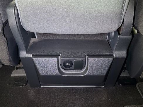 Used 2024 Ford F150 XLT image 22