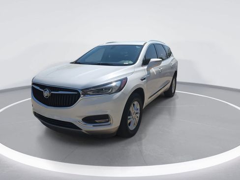 Used 2021 Buick Enclave Essence w/ Sound and Sites Package FWD image 4