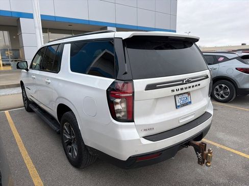 Used 2024 Chevrolet Suburban Z71 w/ Luxury Package image 4