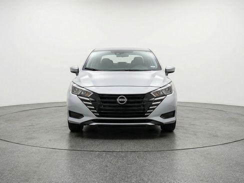 Used 2025 Nissan Versa SV w/ Trunk Package FWD image 2