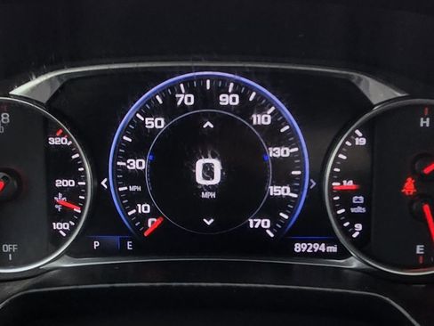 Used 2019 Chevrolet Blazer RS w/ Sun and Wheels Package image 25