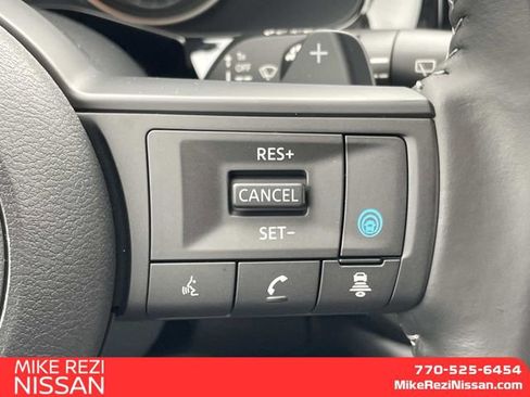 New 2025 Nissan Pathfinder SV image 14