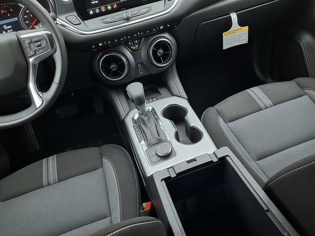 New 2026 Chevrolet Blazer LT w/ Convenience Package FWD image 11