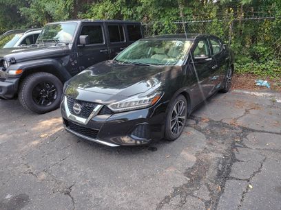 Used 2023 Nissan Maxima SV w/ Floor Mat Group