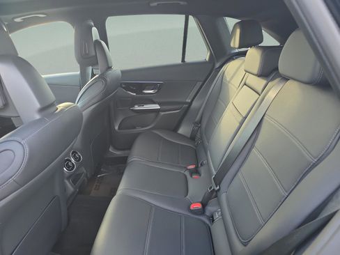 Used 2026 Mercedes-Benz GLC 300 4MATIC image 12