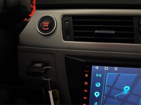 Used 2011 BMW 335i Sedan image 28