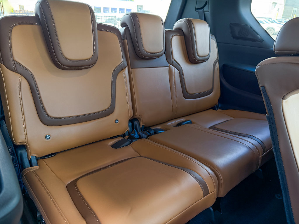 Certified 2025 Nissan Armada SL AWD/4WD image 21