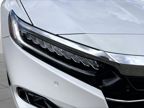 Used 2022 Honda Accord Touring image 27