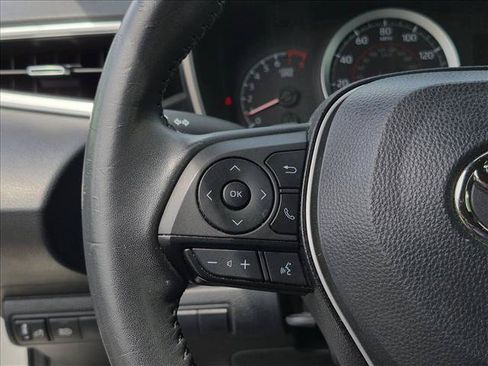 Used 2022 Toyota Corolla SE FWD image 9