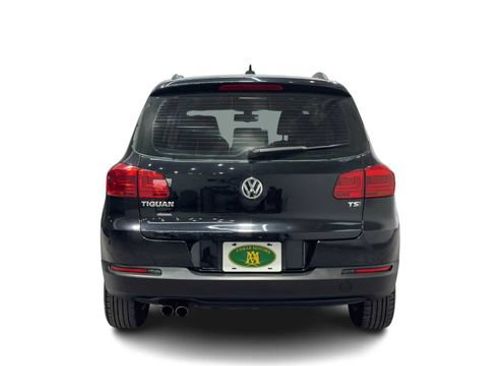Used 2017 Volkswagen Tiguan S FWD image 3