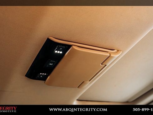 Used 2016 Cadillac Escalade Luxury AWD/4WD image 56