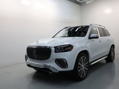 Used 2026 Mercedes-Benz Maybach GLS 600 4MATIC image 63
