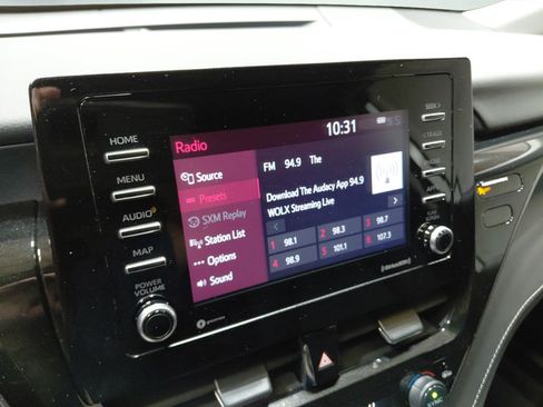 Used 2023 Toyota Camry SE FWD image 31