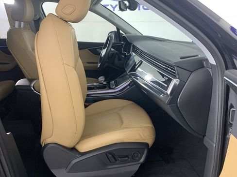 Used 2020 Audi Q7 3.0T Prestige w/ Prestige Package image 44