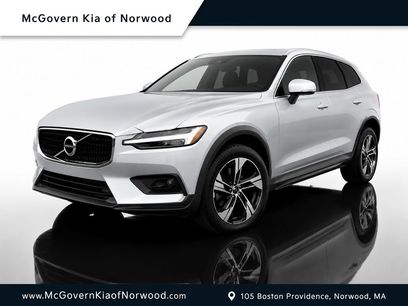 Used 2025 Volvo V60 B5 Cross Country Plus