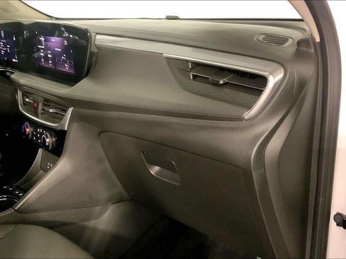 Used 2024 Buick Encore GX Sport Touring w/ Comfort Package FWD image 17