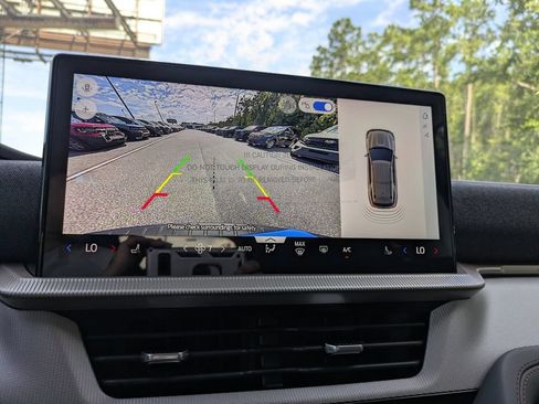 New 2026 Ford Explorer Active RWD image 24