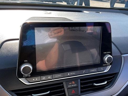 Certified 2024 Nissan Altima 2.5 SR image 13