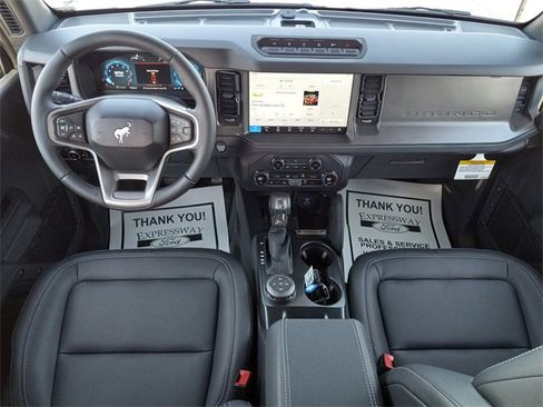 New 2025 Ford Bronco Badlands image 14