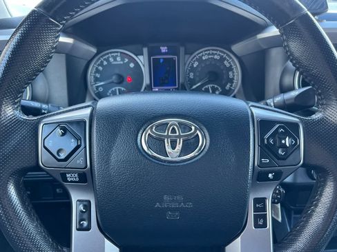 Used 2018 Toyota Tacoma SR5 image 22