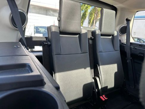 Used 2016 Land Rover LR4 HSE Silver Edition image 16