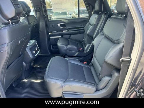 New 2026 Ford Expedition Max Platinum image 13