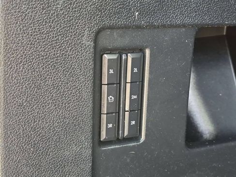 Used 2020 Lincoln Navigator L Reserve w/ Equipment Group 208A Reserve AWD/4WD image 8