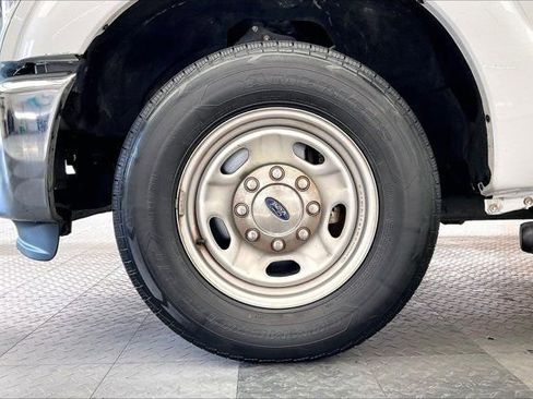 Used 2015 Ford F250 XL w/ XL Value Package image 8