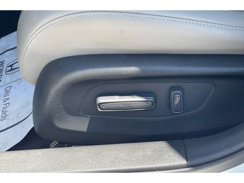Used 2024 Honda Civic EX-L image 13