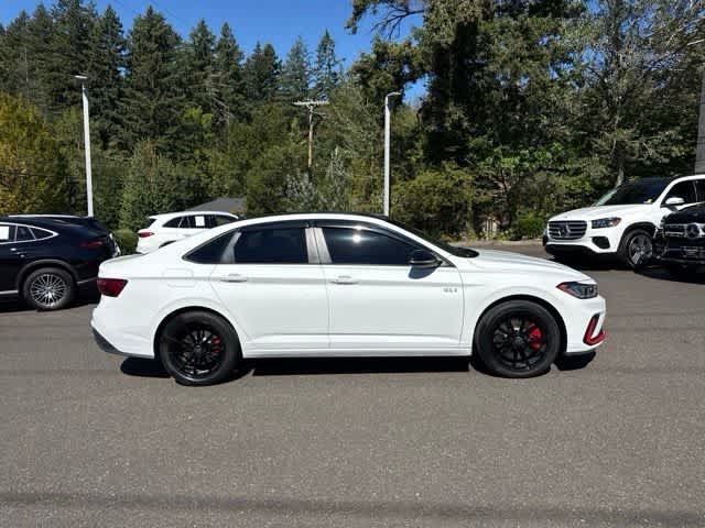 Used 2025 Volkswagen Jetta GLI Autobahn FWD image 4