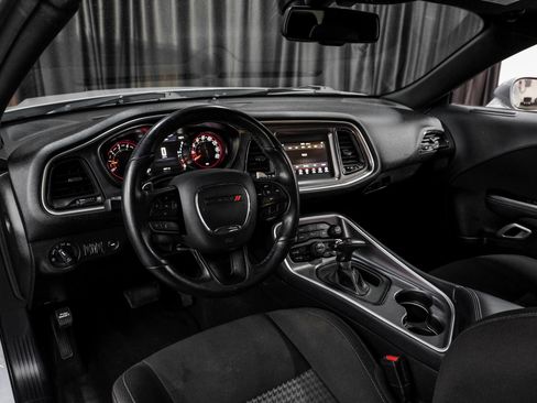 Used 2022 Dodge Challenger GT w/ Blacktop Package RWD image 4