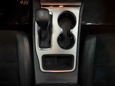 Used 2018 Jeep Grand Cherokee Altitude image 16