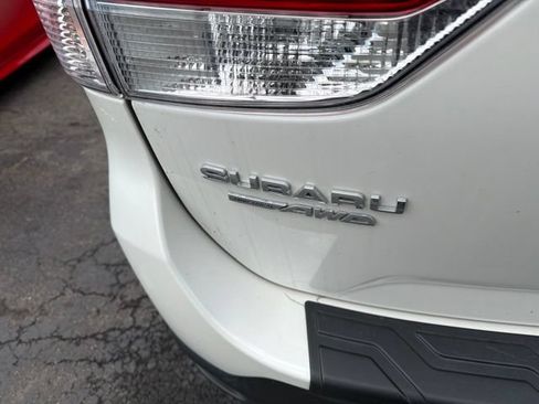 Used 2022 Subaru Forester Premium AWD/4WD image 5