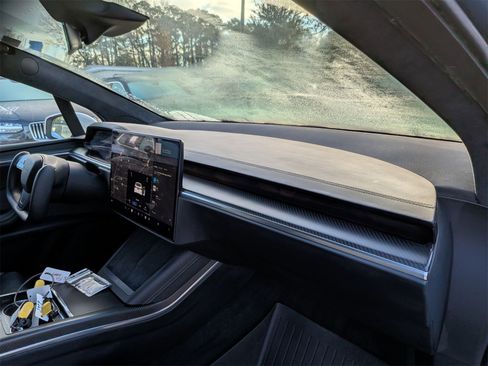 Used 2022 Tesla Model X Plaid image 39