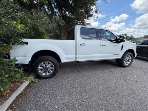 Used 2022 Ford F350 Platinum AWD/4WD image 8